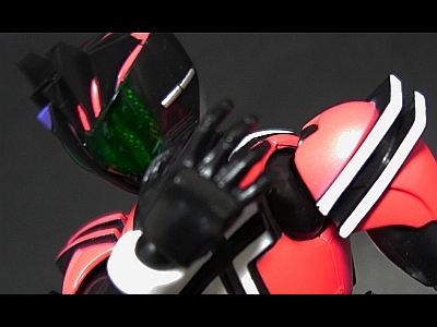 S.H.Figuarts】仮面ライダーディケイド 激情態: HERMIT-X