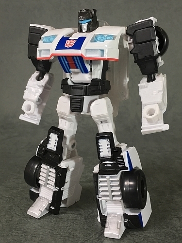 TF:POWER OF THE PRIMES】AUTOBOT JAZZ(ジャズ): HERMIT-X